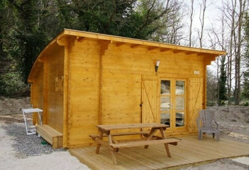 בית מלון כפרי Camping Le Vallon