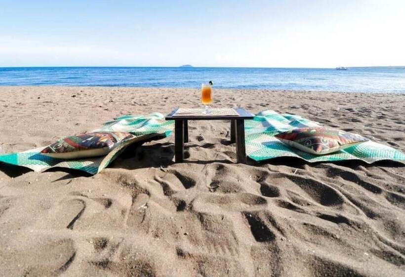 هتل Ceazar's Place