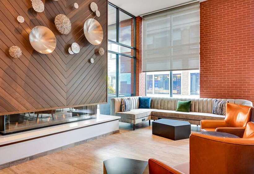 فندق Hampton Inn Salem Boston