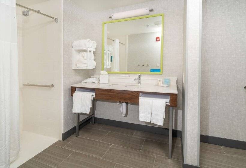 בית מלון כפרי Hampton Inn & Suites Conway