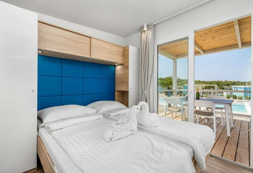 Отель Mobile Homes Camping Omišalj