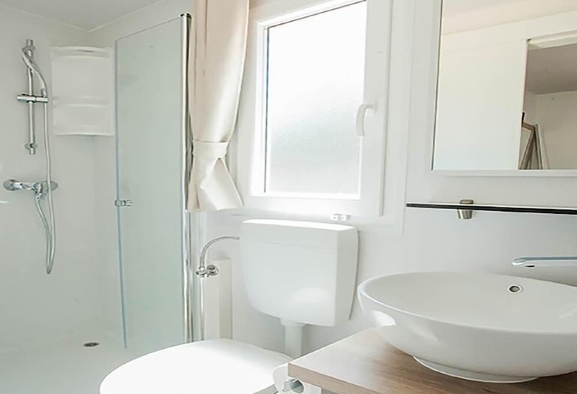 Отель Mobile Homes Camping Omišalj