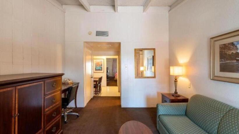 מוטל O Bay City, Tx 35