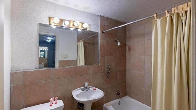 מוטל O Bay City, Tx 35