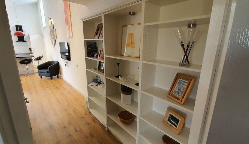 Beautiful Cottage In Stornoway