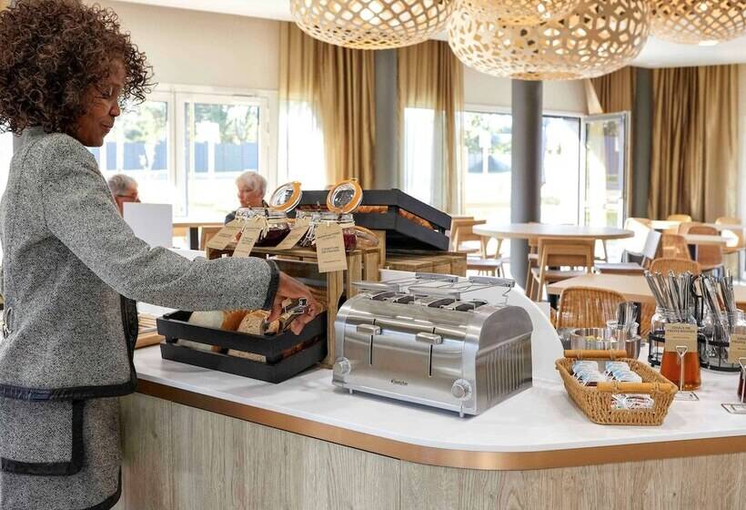 Aparthotel & Spa Adagio Vannes