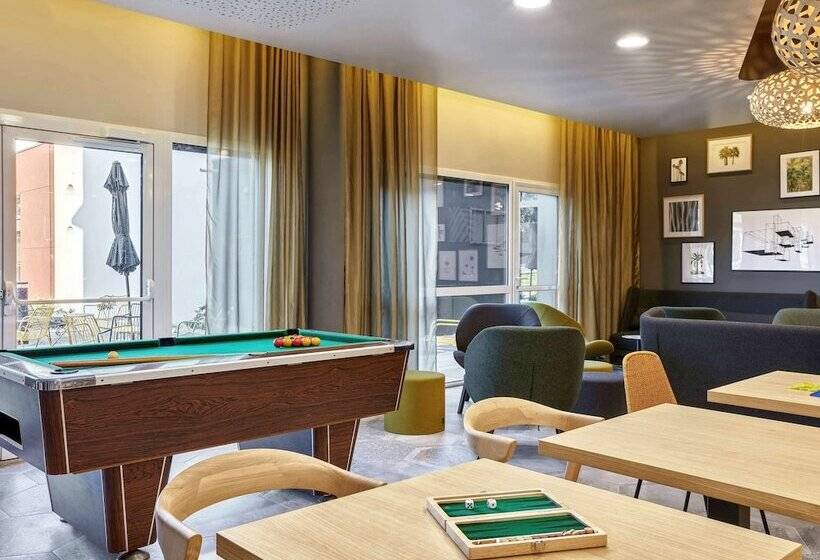 Aparthotel & Spa Adagio Vannes