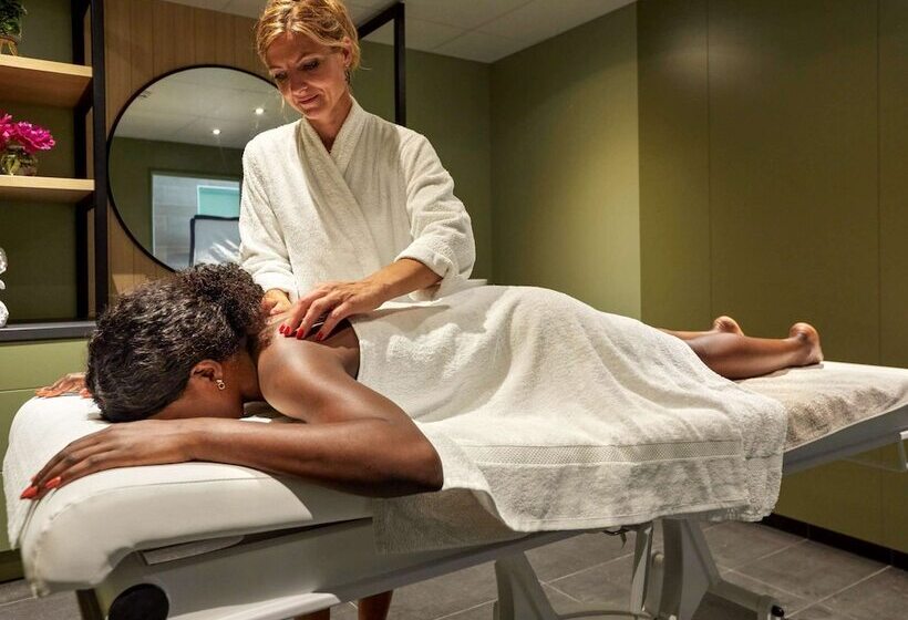 Aparthotel & Spa Adagio Vannes