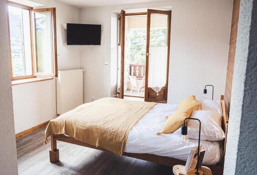 Отель Auberge Le Valezan