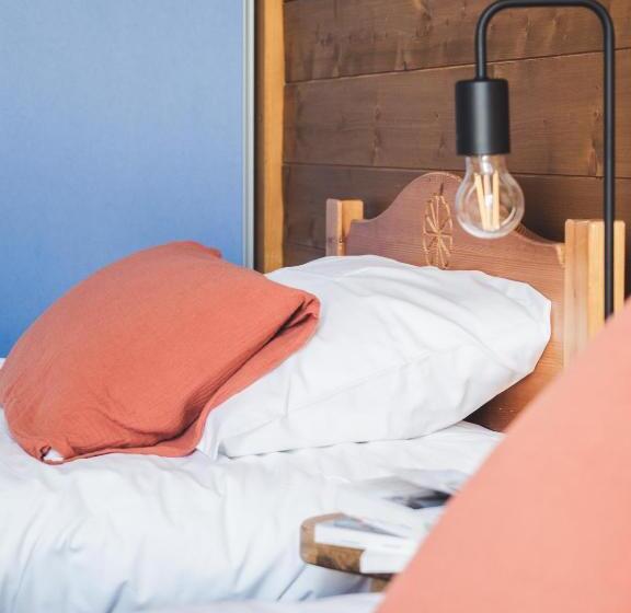 Отель Auberge Le Valezan