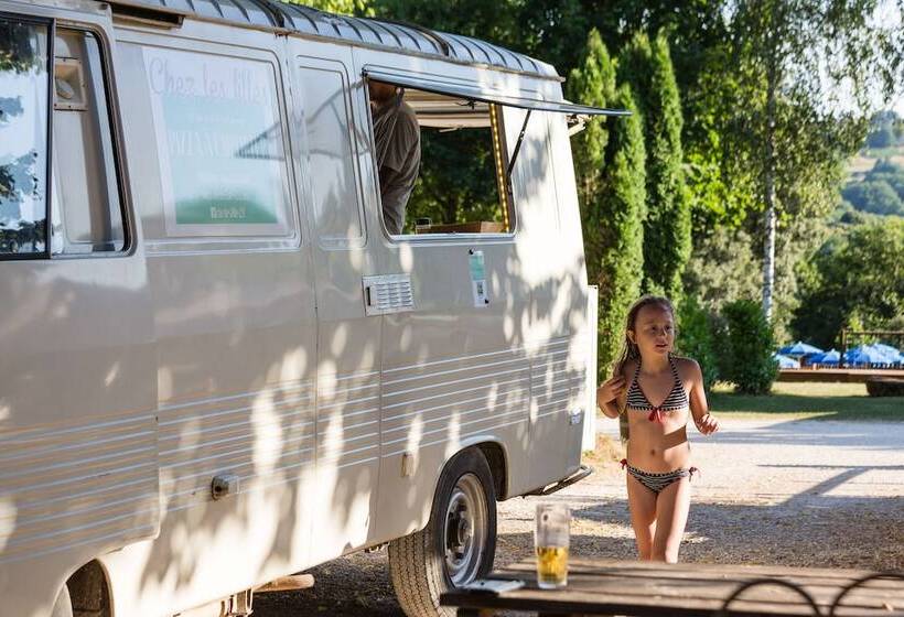 ホテル Camping Domaine Des Mathevies