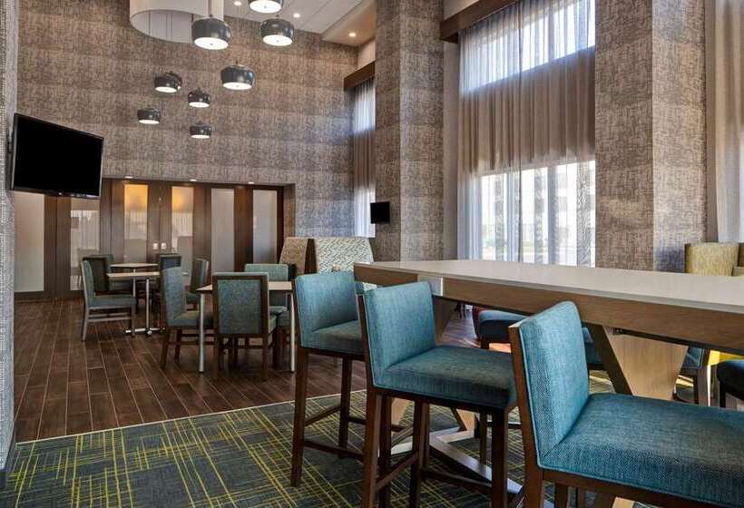 فندق Hampton Inn & Suites Deptford