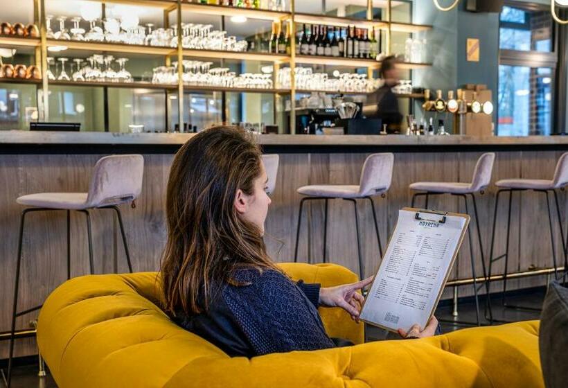 Mayrena Hotel Restaurant