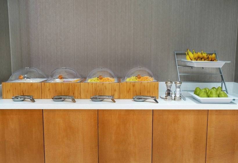 בית מלון כפרי Springhill Suites Spokane Airport