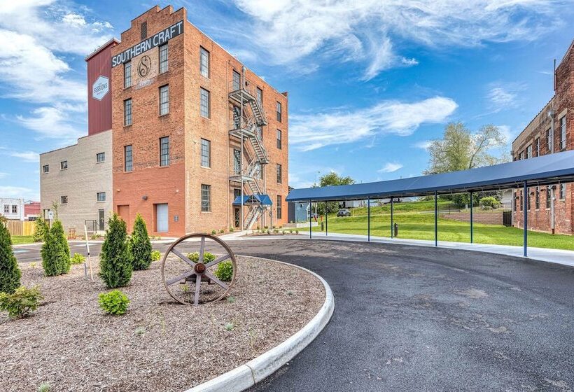 The Sessions Hotel, Bristol, A Tribute Portfolio