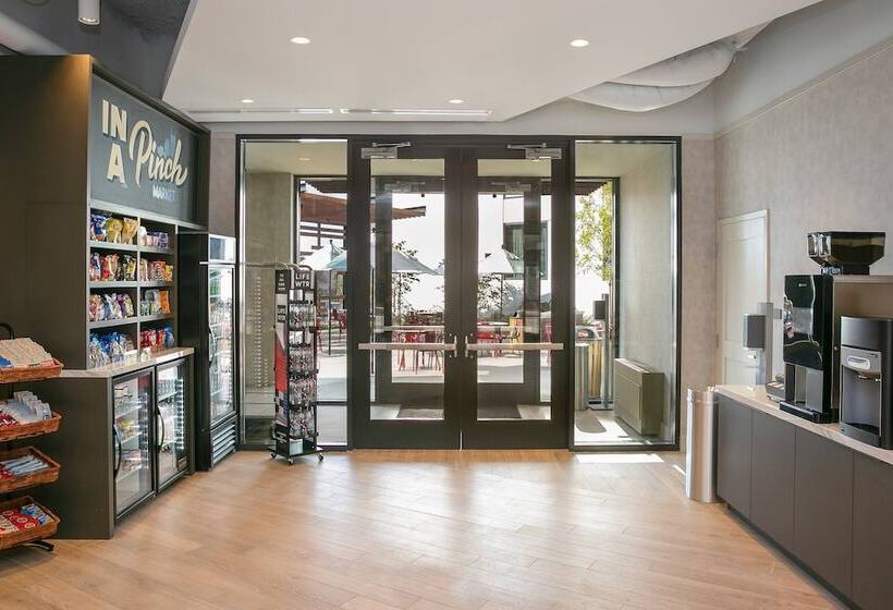 هتل Towneplace Suites Nashville Downtown/capitol District