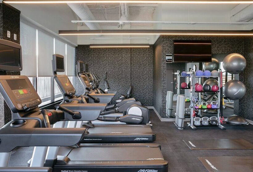 هتل Towneplace Suites Nashville Downtown/capitol District