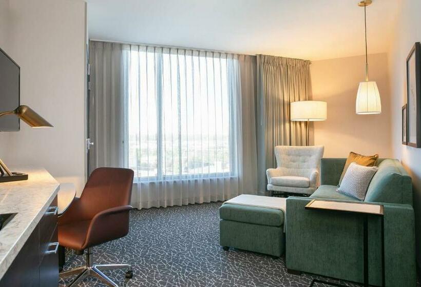 هتل Towneplace Suites Nashville Downtown/capitol District