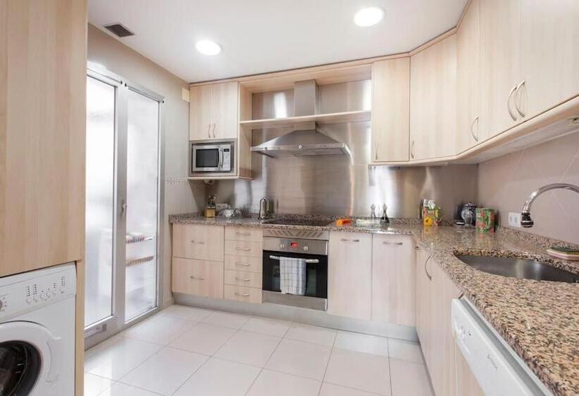 Modern B&b Somosaguas