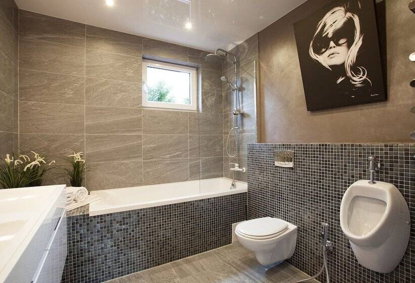 پانسیون Guest House Shtenvald