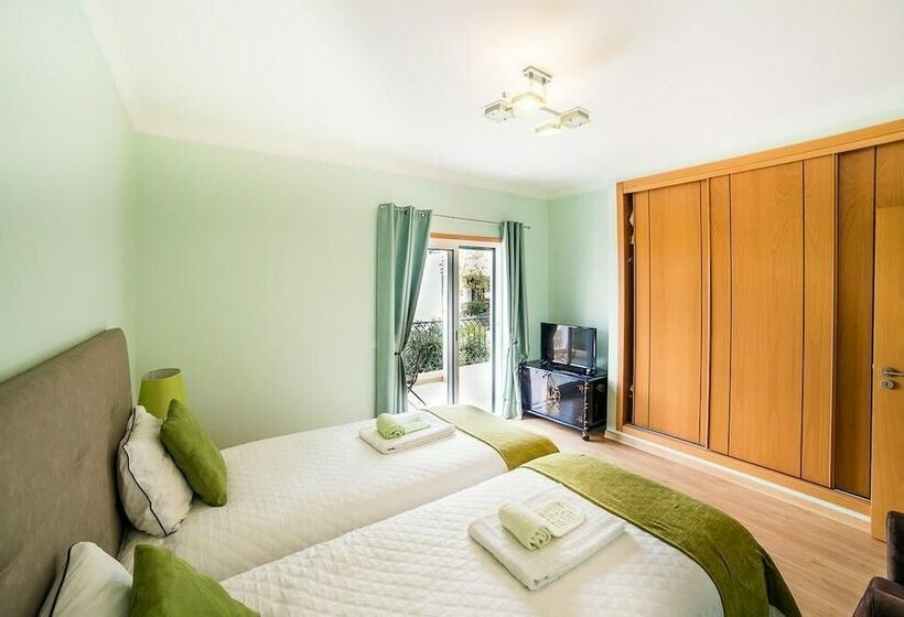 بنسيون Laguna Formosa