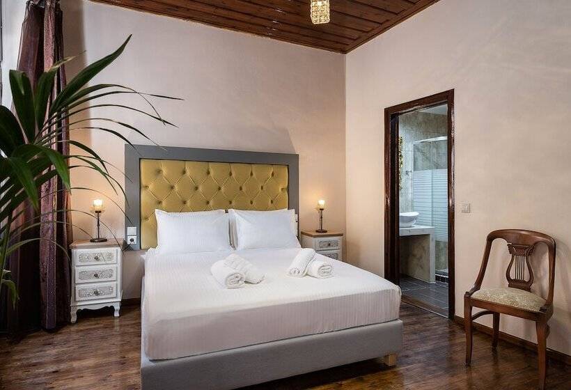 פנסיון Old Town Suites