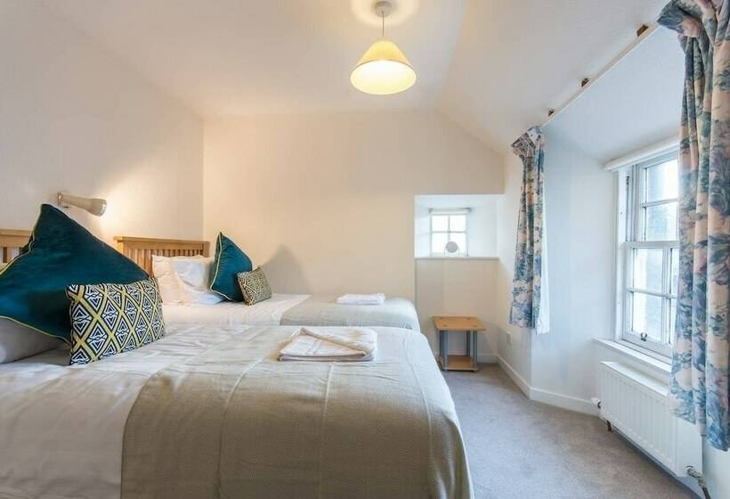 Quirky Cottage Heart Of St Andrews