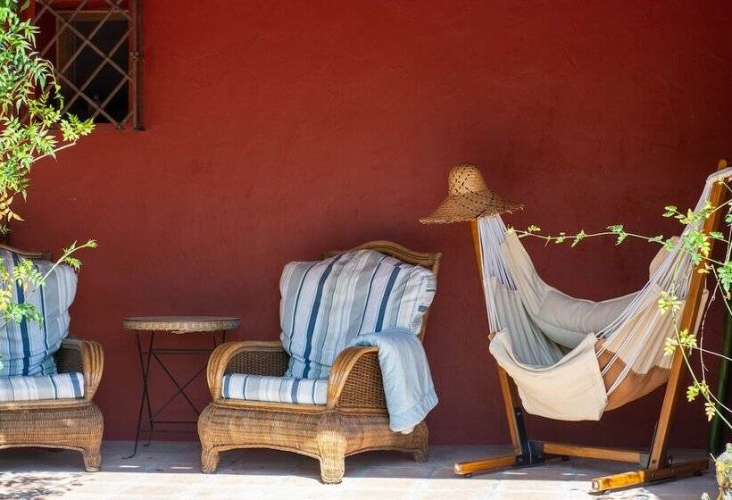 منتجع Secret Garden Retreats