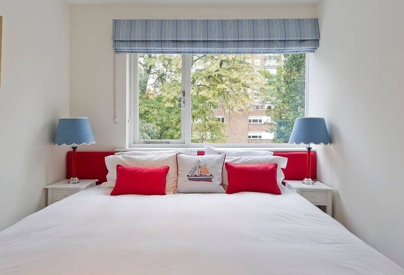 4 Bedroom House, Holland Park