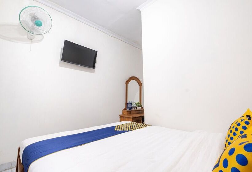 فندق صغير Puri Arsita Residence By Oyo Rooms