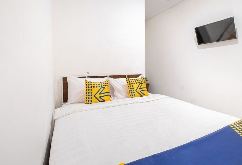 فندق صغير Puri Arsita Residence By Oyo Rooms