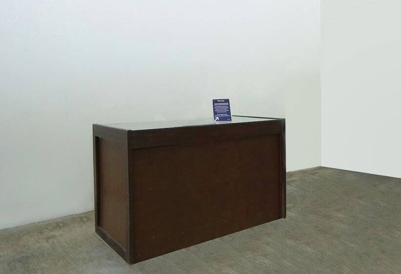 فندق صغير Puri Arsita Residence By Oyo Rooms