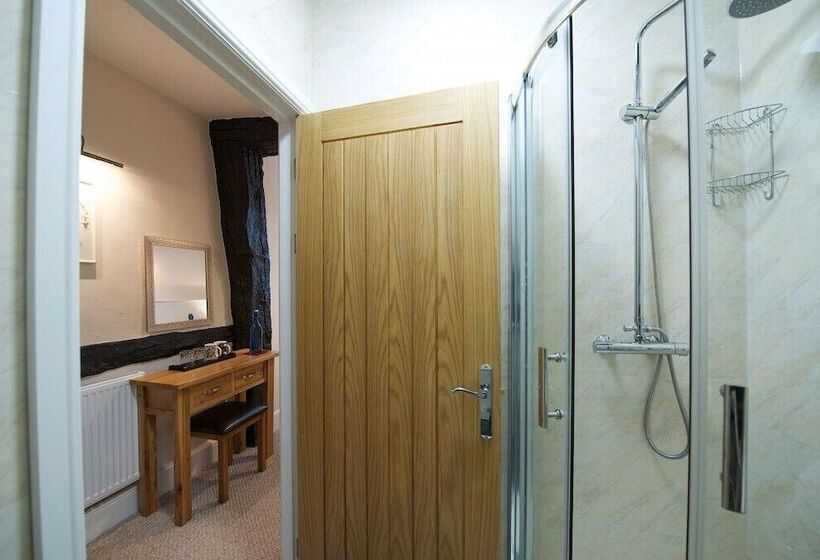 مبيت وإفطار The Wheatsheaf