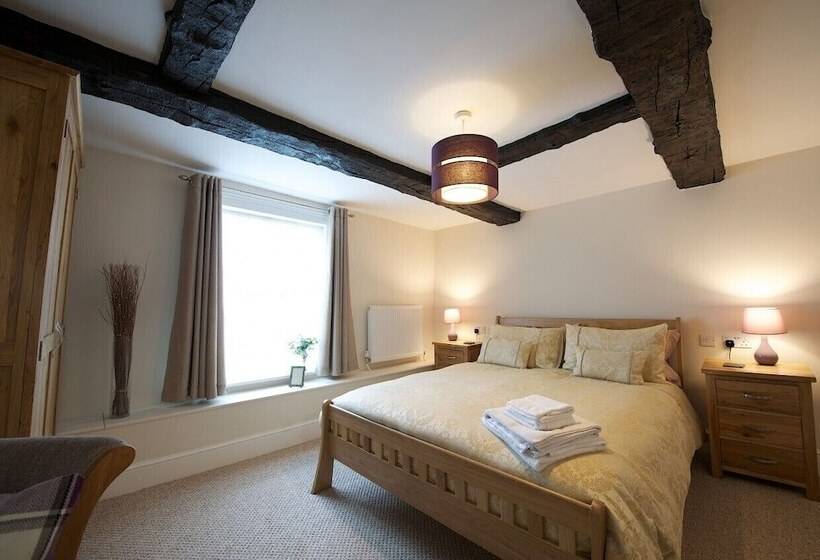 مبيت وإفطار The Wheatsheaf