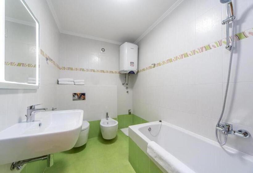 Garden Palace Resort