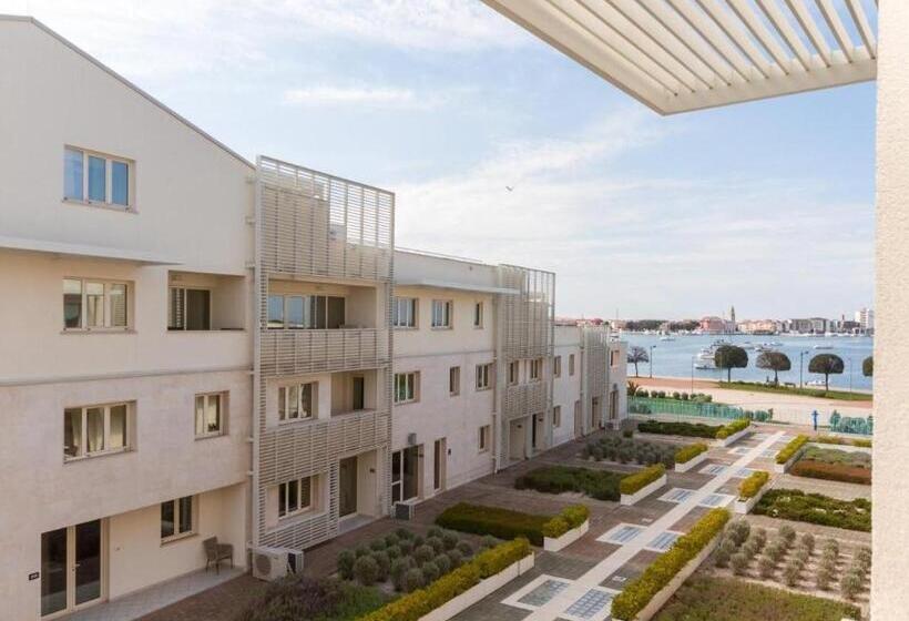 Garden Palace Resort