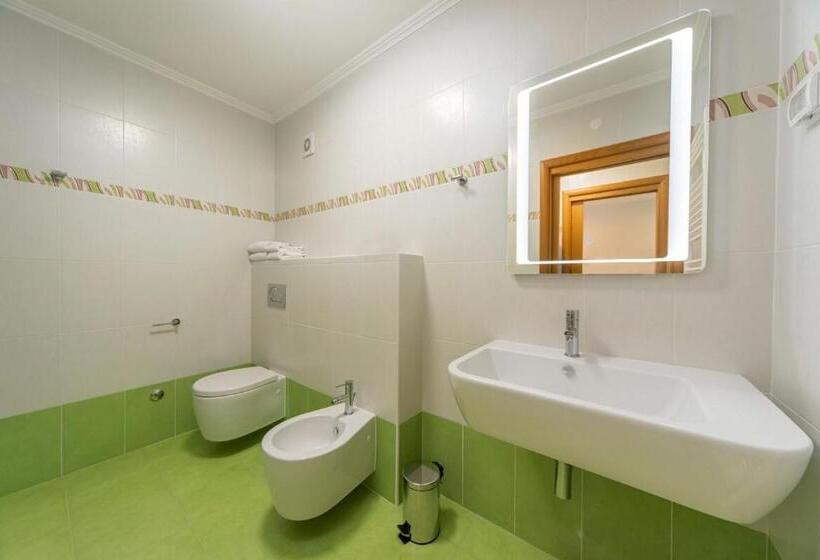 Garden Palace Resort