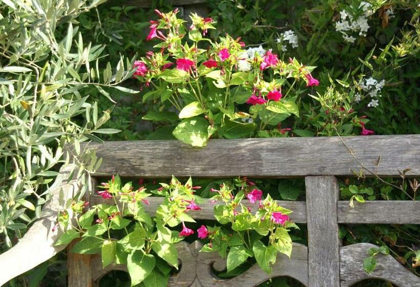 민박 Giverny Cottage