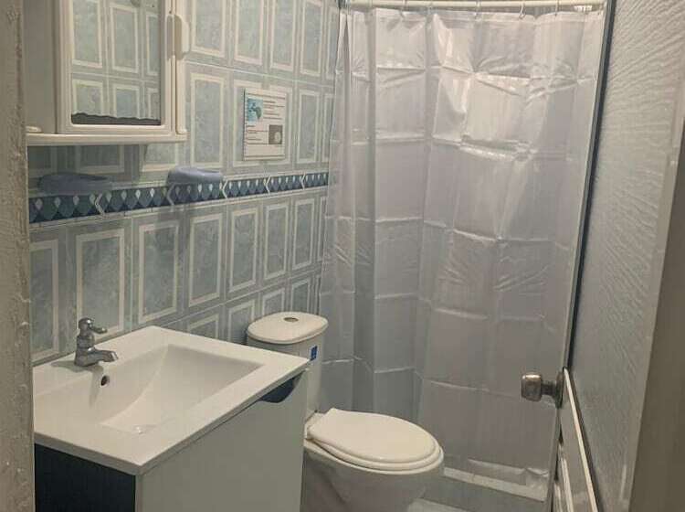 فندق فئة نجمة واحدة Posada Cocos Place