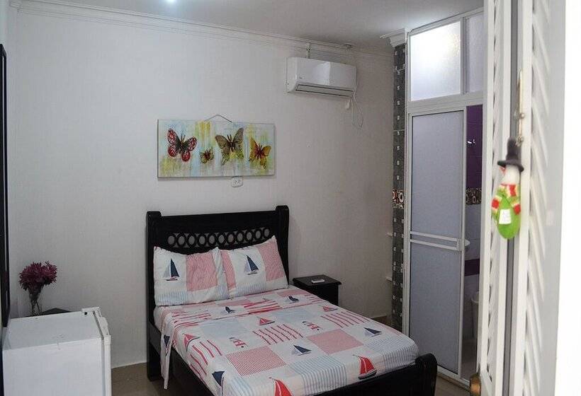 فندق فئة نجمة واحدة Posada Cocos Place