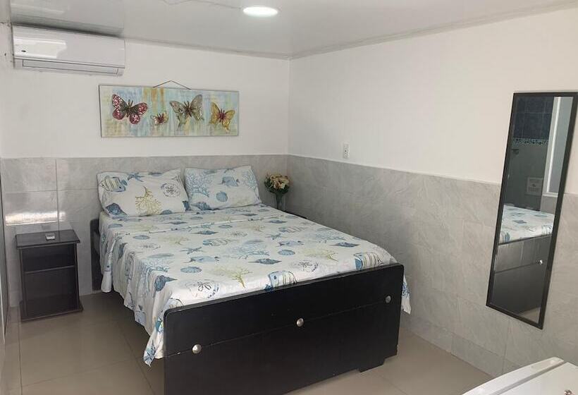 فندق فئة نجمة واحدة Posada Cocos Place