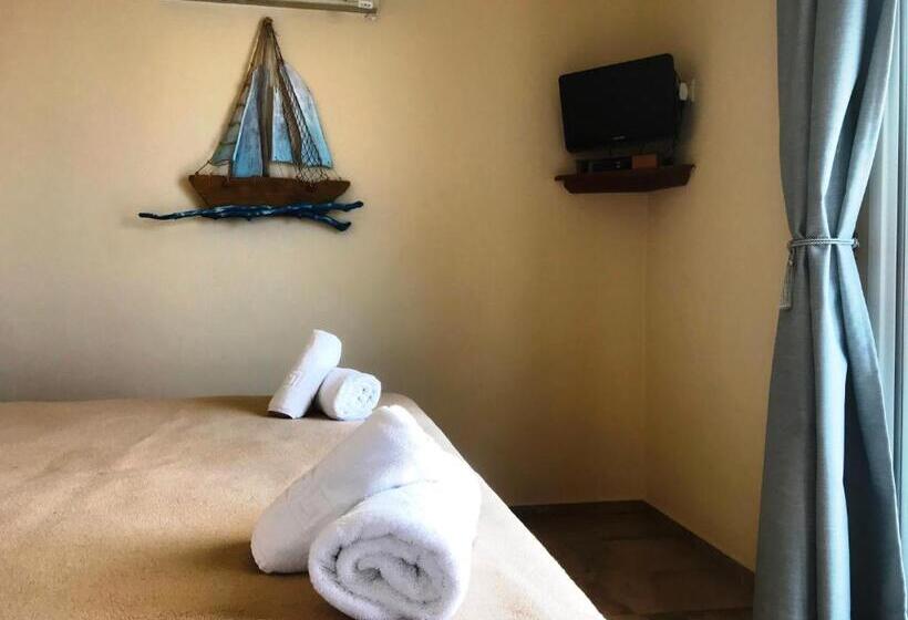 בית מלון כפרי Acropolis