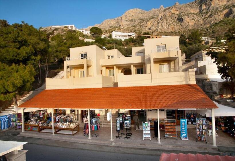 בית מלון כפרי Acropolis