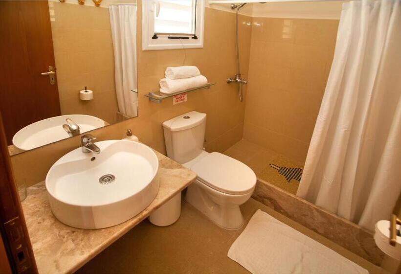 בית מלון כפרי Acropolis