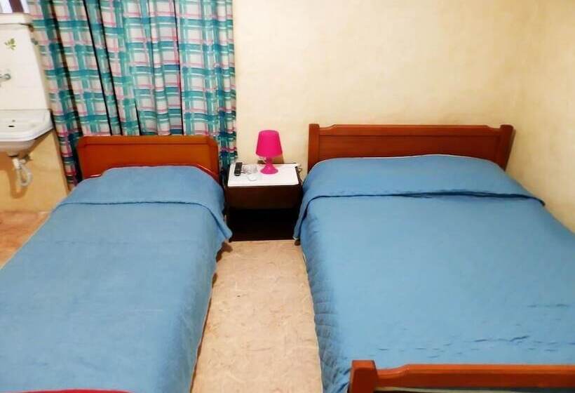 בית מלון כפרי Akanthos