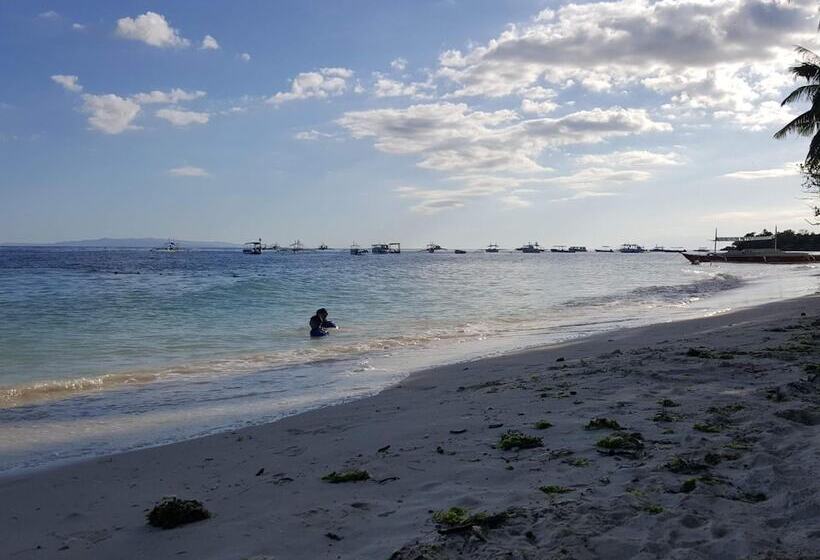 هتل Citadel Alona Inn