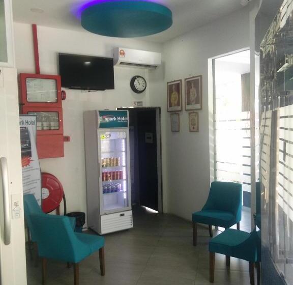 D Spark Hotel Bayu Tinggi