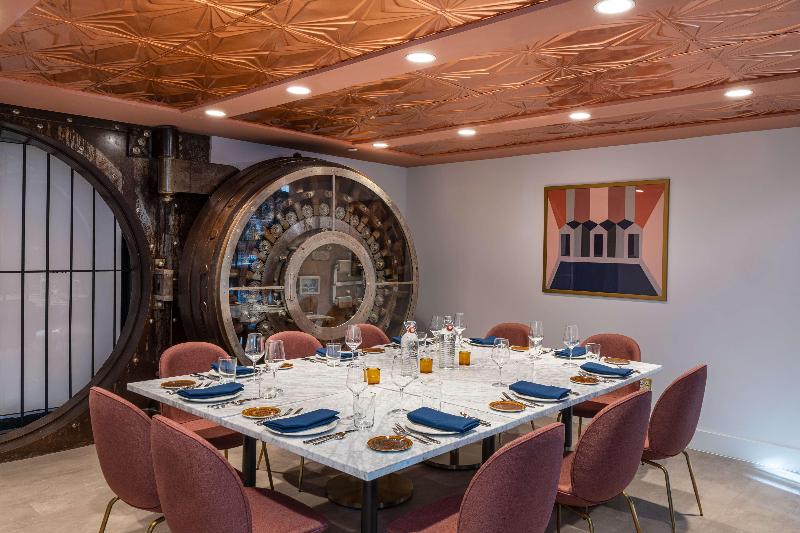 فندق Hilton Garden Inn Flint Downtown