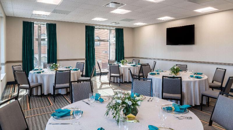 فندق Hilton Garden Inn Flint Downtown