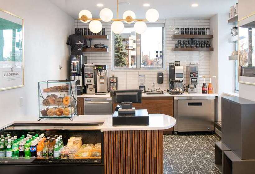 فندق Hilton Garden Inn Flint Downtown